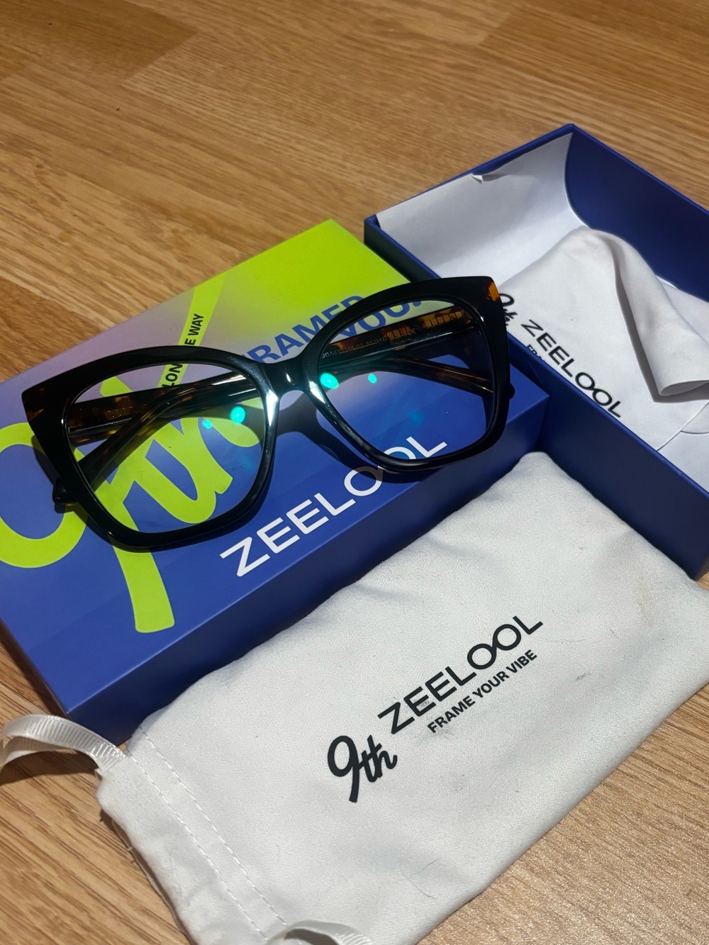 ZEELool Kira Black Butterfly Oversized Reading Glasses +2.00